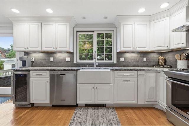 47 Brook Drive, Lynnfield, MA 01940