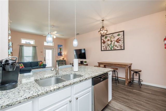 14910 Island Village Dr, Corpus Christi, TX 78418