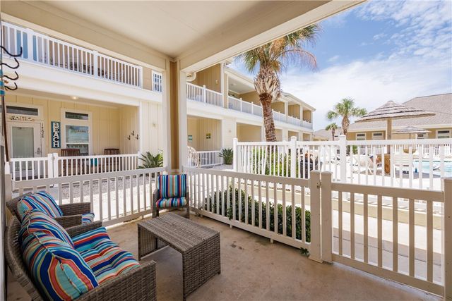 14910 Island Village Dr, Corpus Christi, TX 78418