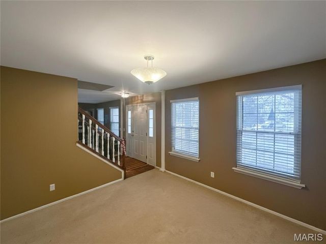 852 Molloy Drive, St Charles, MO 63366