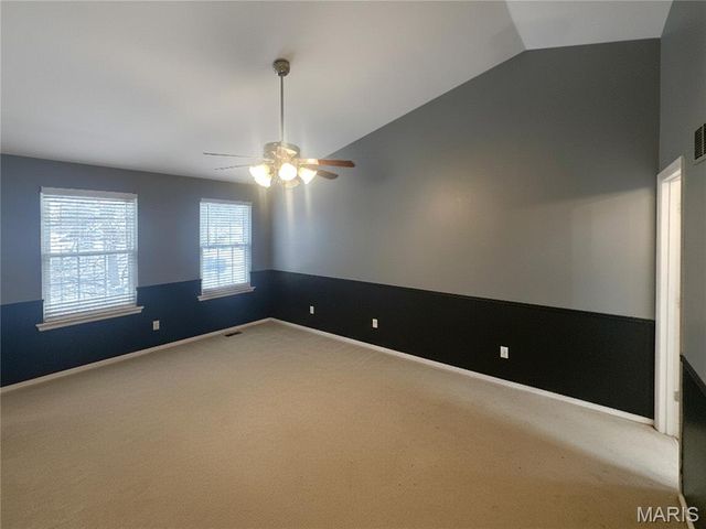 852 Molloy Drive, St Charles, MO 63366