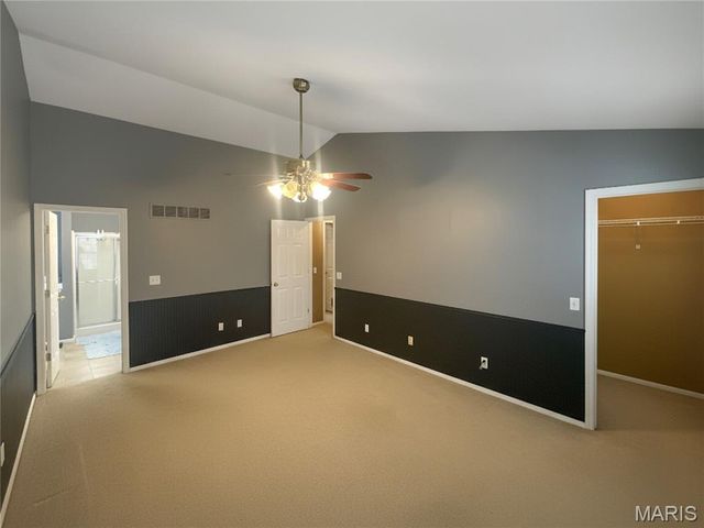 852 Molloy Drive, St Charles, MO 63366