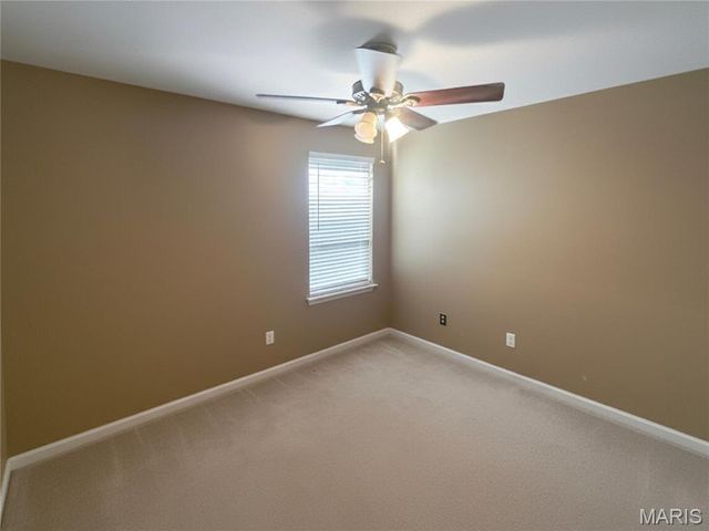 852 Molloy Drive, St Charles, MO 63366