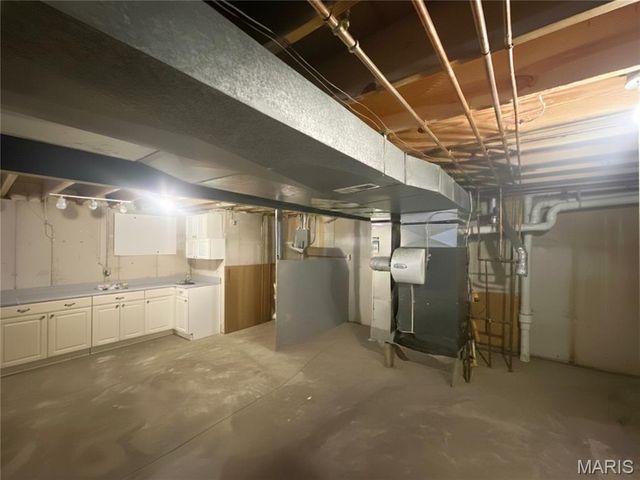 852 Molloy Drive, St Charles, MO 63366