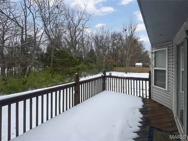 852 Molloy Drive, St Charles, MO 63366