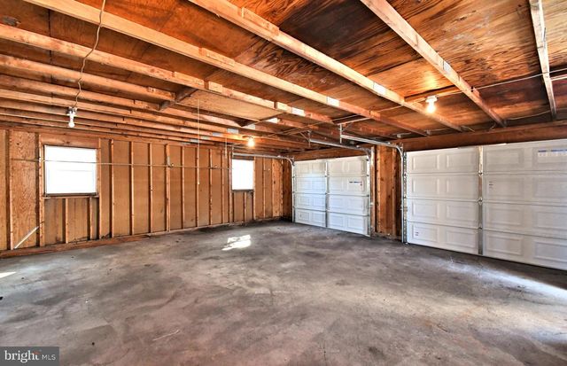 1398 CHESTNUT GROVE RD, Pottstown, PA 19464