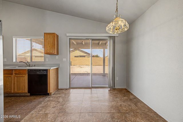 8904 W Edgemont Avenue, Phoenix, AZ 85037