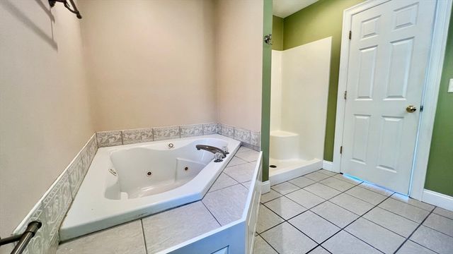 7 Deer Run, Charlton, MA 01507
