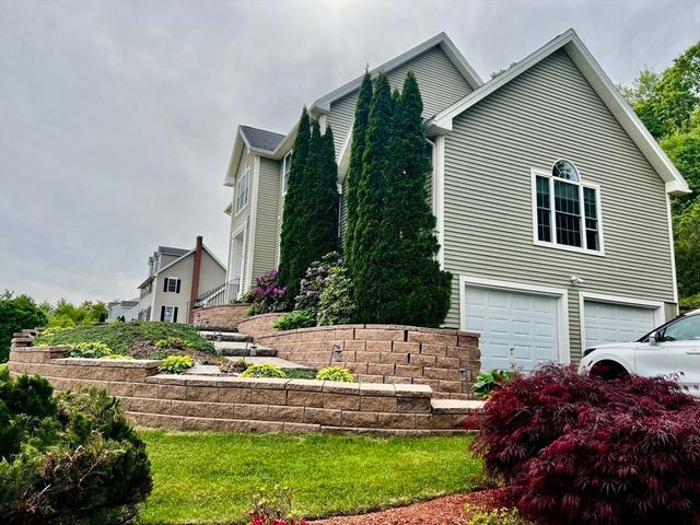 7 Deer Run, Charlton, MA 01507
