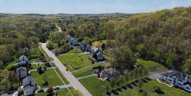 7 Deer Run, Charlton, MA 01507