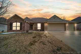 3963 S 213th East Avenue, Broken Arrow, OK 74014