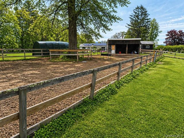 2191 State Route 52, Pine Bush, NY 12566