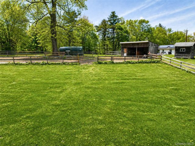 2191 State Route 52, Pine Bush, NY 12566