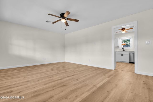 475 Lighthouse Drive, Manahawkin, NJ 08050