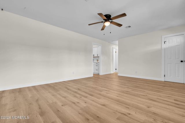 475 Lighthouse Drive, Manahawkin, NJ 08050
