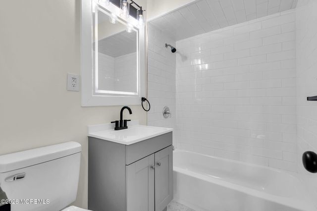 475 Lighthouse Drive, Manahawkin, NJ 08050