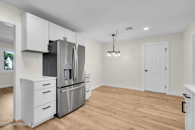475 Lighthouse Drive, Manahawkin, NJ 08050
