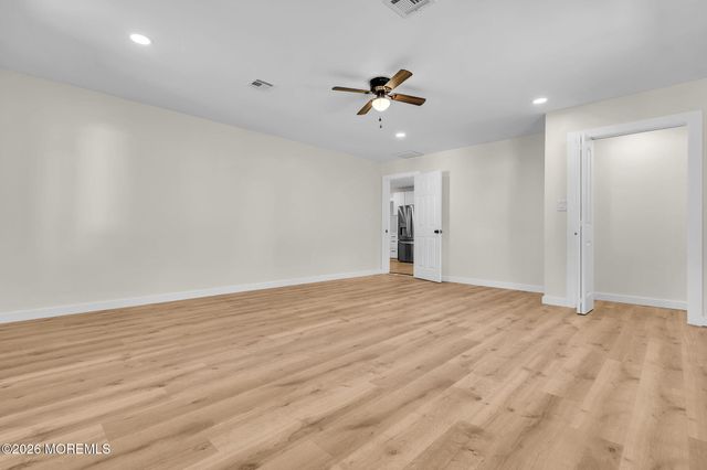 475 Lighthouse Drive, Manahawkin, NJ 08050