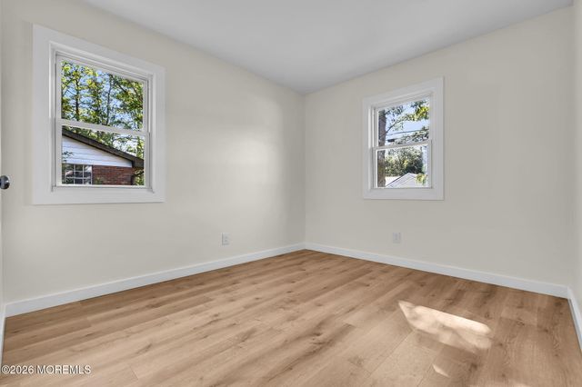 475 Lighthouse Drive, Manahawkin, NJ 08050
