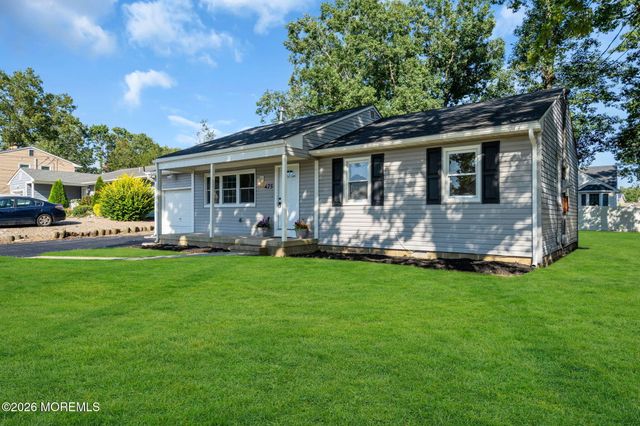 475 Lighthouse Drive, Manahawkin, NJ 08050