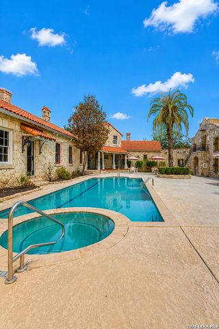 6160 Eckhert Rd Apt 804, San Antonio, TX 78240