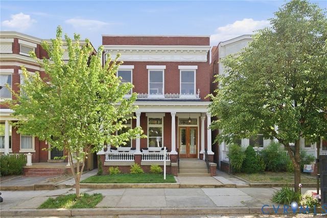 2025 W Grace St, Richmond, VA 23220