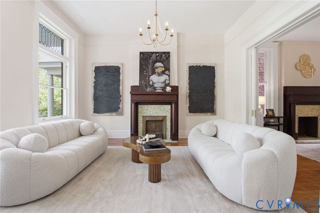 2025 W Grace St, Richmond, VA 23220