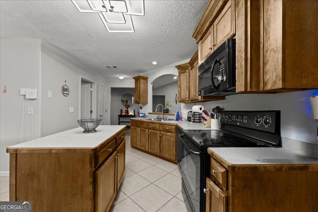 40 Hannah Heights Way, Hull, GA 30646