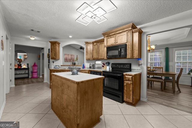 40 Hannah Heights Way, Hull, GA 30646