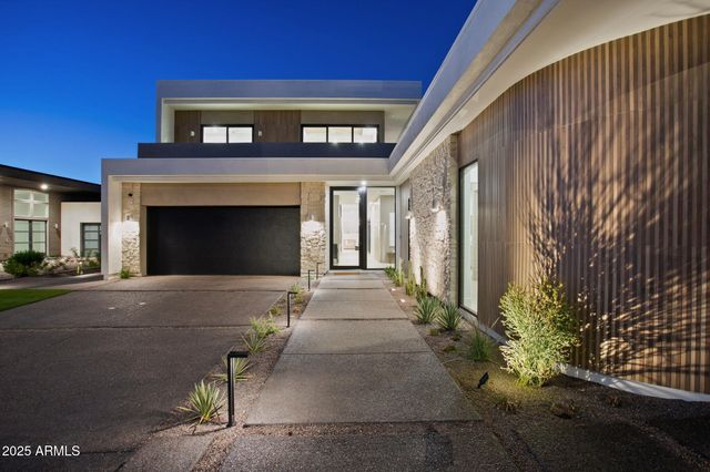 1830 E PALMAIRE Avenue, Phoenix, AZ 85020