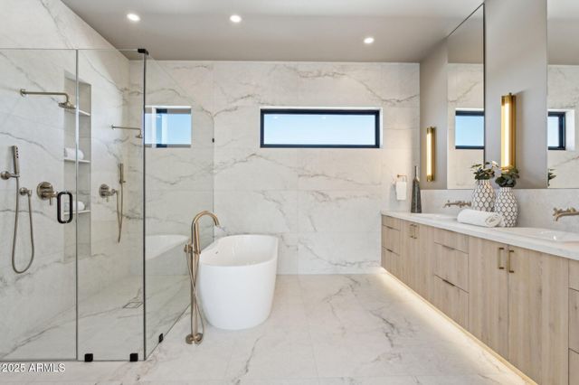 1830 E PALMAIRE Avenue, Phoenix, AZ 85020