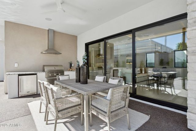 1830 E PALMAIRE Avenue, Phoenix, AZ 85020