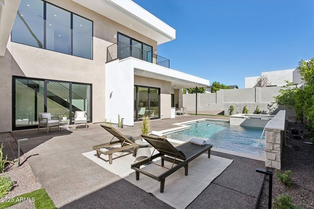 1830 E PALMAIRE Avenue, Phoenix, AZ 85020