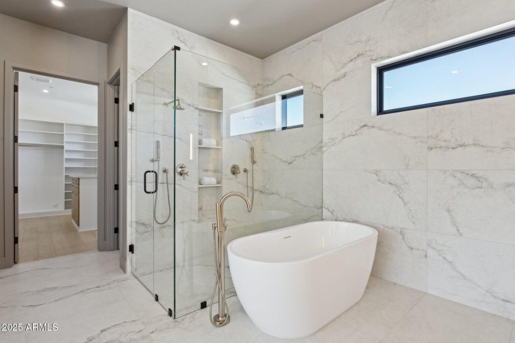 Image 34 of property listing at 1830 E PALMAIRE Avenue, Phoenix, AZ 85020