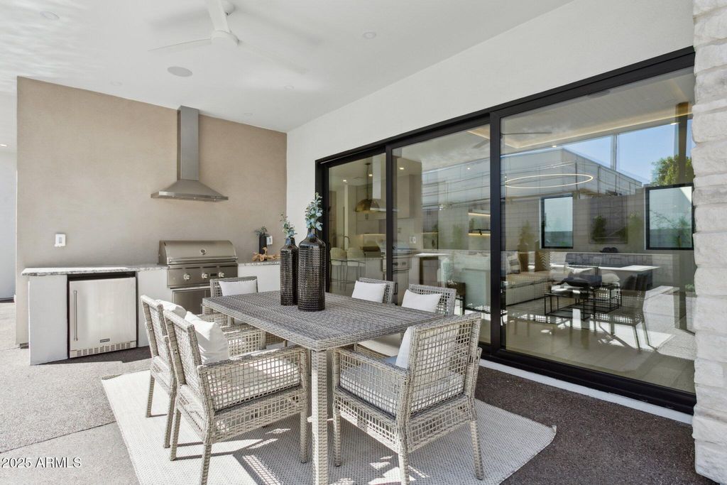 Image 43 of property listing at 1830 E PALMAIRE Avenue, Phoenix, AZ 85020