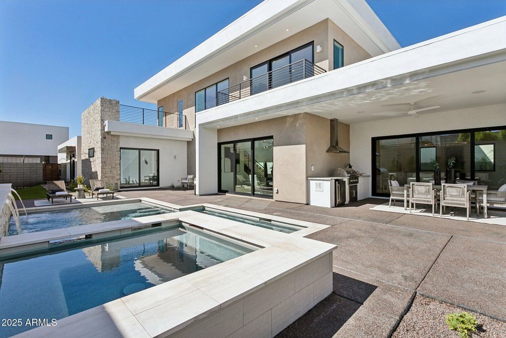 Image 50 of property listing at 1830 E PALMAIRE Avenue, Phoenix, AZ 85020