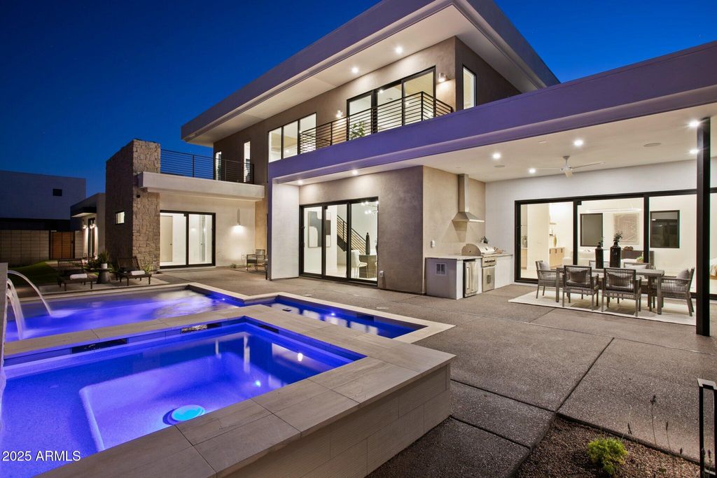 Image 51 of property listing at 1830 E PALMAIRE Avenue, Phoenix, AZ 85020