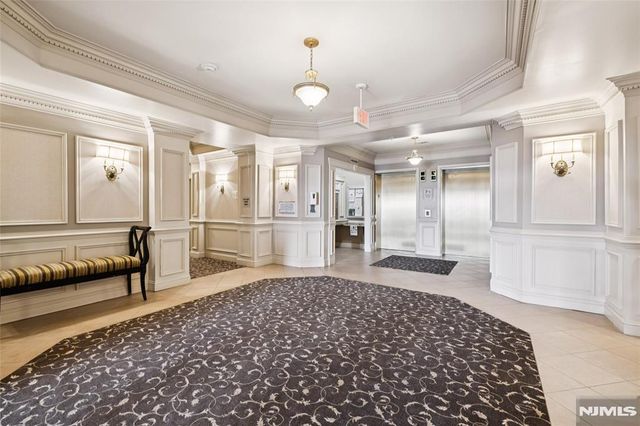 2302 Cedar Village Boulevard 302, East Brunswick, NJ 08816