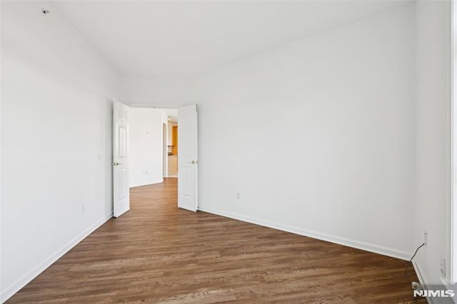 2302 Cedar Village Boulevard 302, East Brunswick, NJ 08816