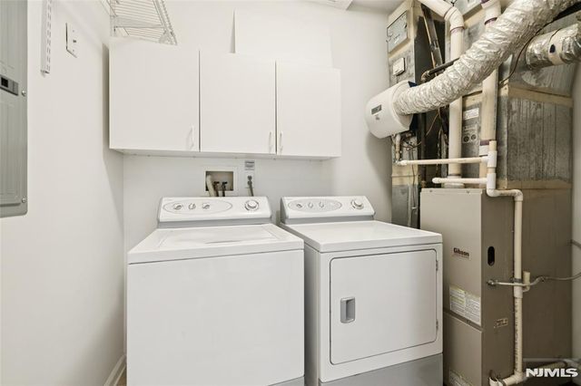 2302 Cedar Village Boulevard 302, East Brunswick, NJ 08816