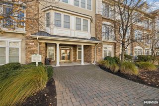 2302 Cedar Village Boulevard 302, East Brunswick, NJ 08816