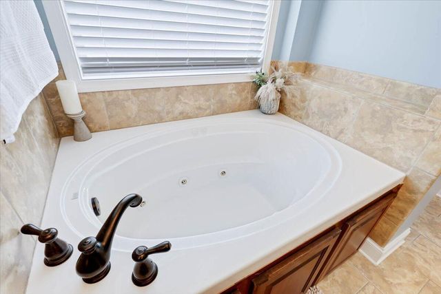 37 Bur Oak Drive, Ringgold, GA 30736