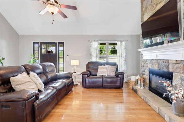 37 Bur Oak Drive, Ringgold, GA 30736