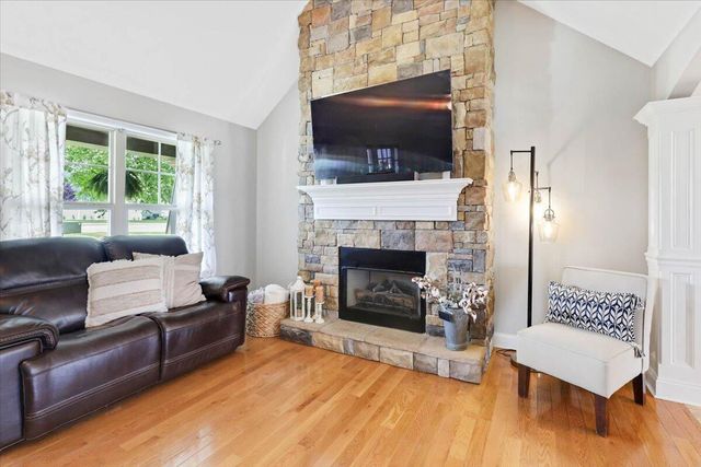 37 Bur Oak Drive, Ringgold, GA 30736
