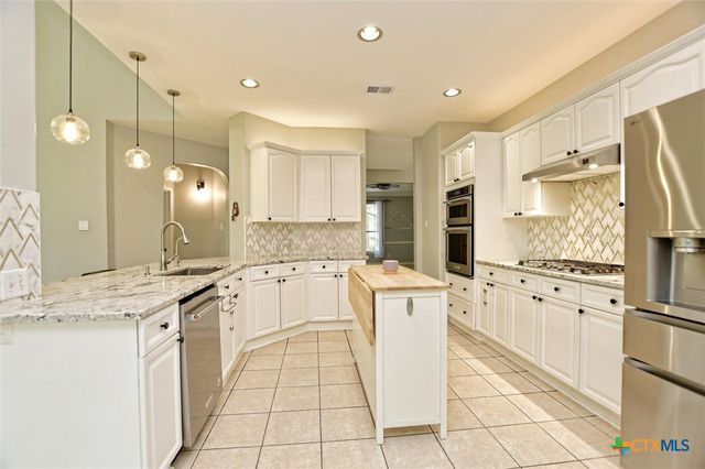2203 Falkirk Drive, Round Rock, TX 78681