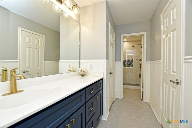 2203 Falkirk Drive, Round Rock, TX 78681