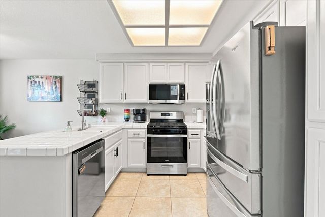 2810 Isle St, Rocklin, CA 95765