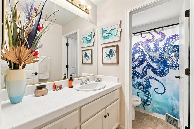 2810 Isle St, Rocklin, CA 95765