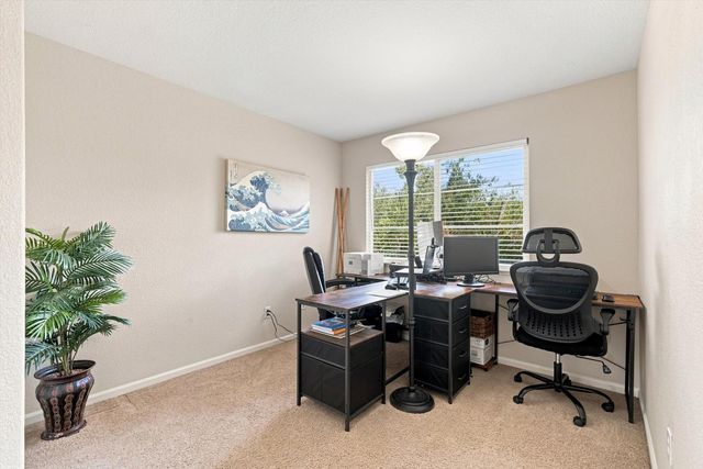 2810 Isle St, Rocklin, CA 95765