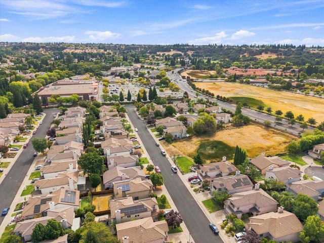 2810 Isle St, Rocklin, CA 95765